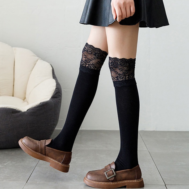 Boot Sock Slouchy - ถุงเท้าลูกไม้สีขาวสไตล์วินเทจสำหรับฤดูใบไม้ผลิและฤดูใบไม้ร่วง ถุงเท้าบูททรงหลวมสไตล์วรรณกรรม Maillard ถุงเท้าผู้หญิงที่มีเอกลักษณ์ เหมาะสำหรับการจับคู่กับรองเท้าบูท