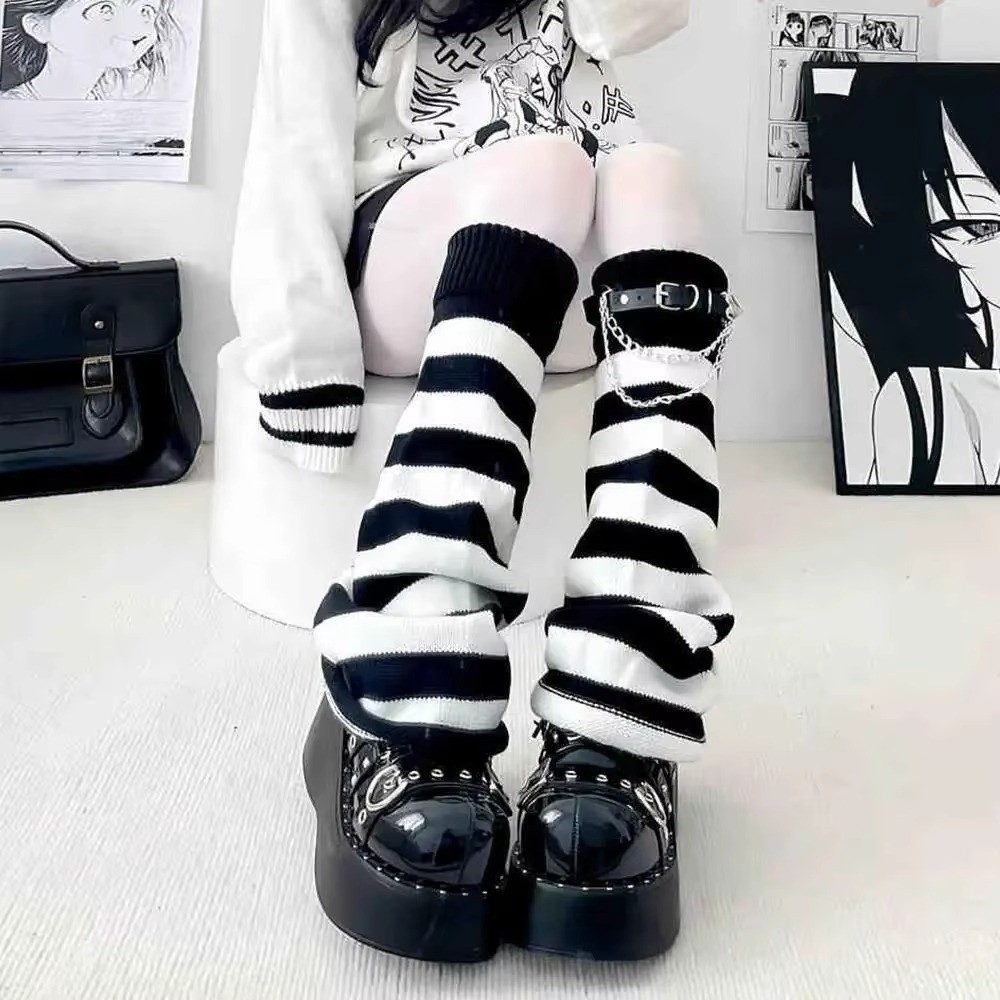 ถุงเท้ากันหนาวถักลายทางสไตล์โก - Boot Sock Slouchy บทวิจารณ์และราคา